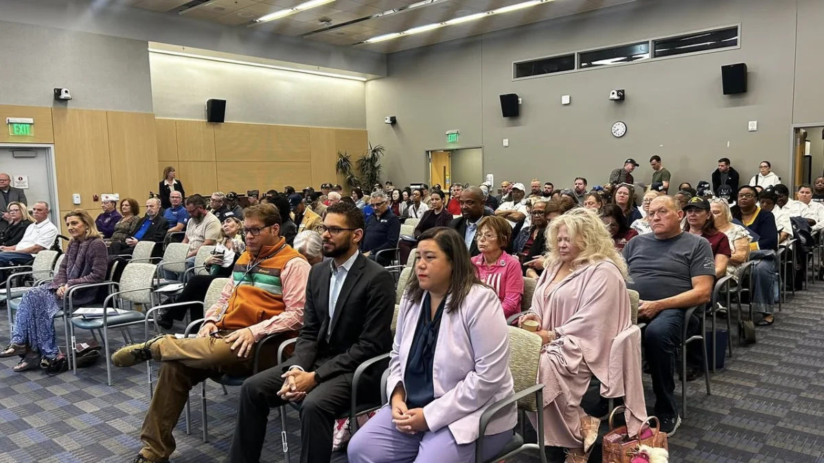 Auditorium full of Veterans and community members seated at a Nevada Veterans town hall meeting.